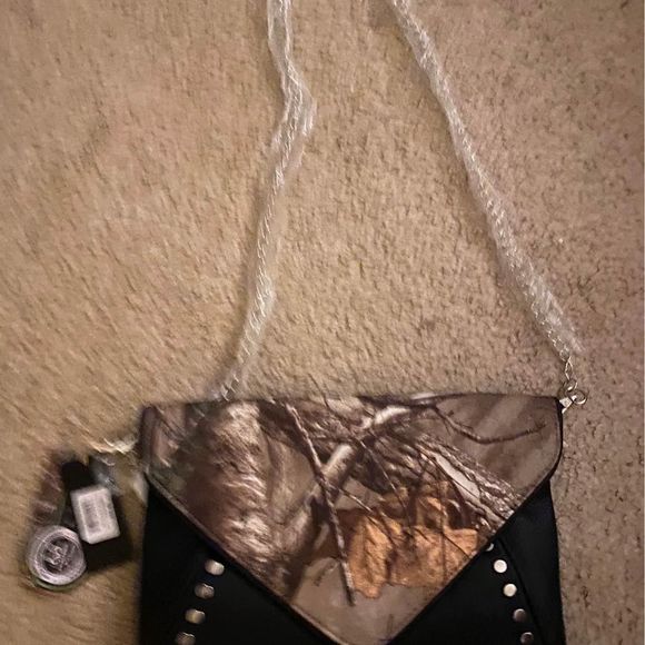 Real Tree Purse NWT - Picture 1 of 4